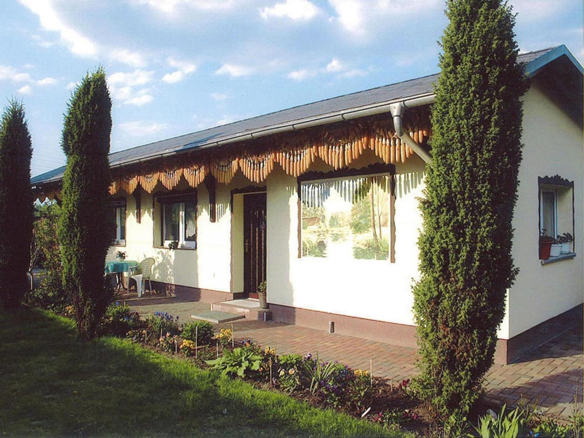 Bungalow In L Bben With A Terrace Lübben Eksteriør bilde